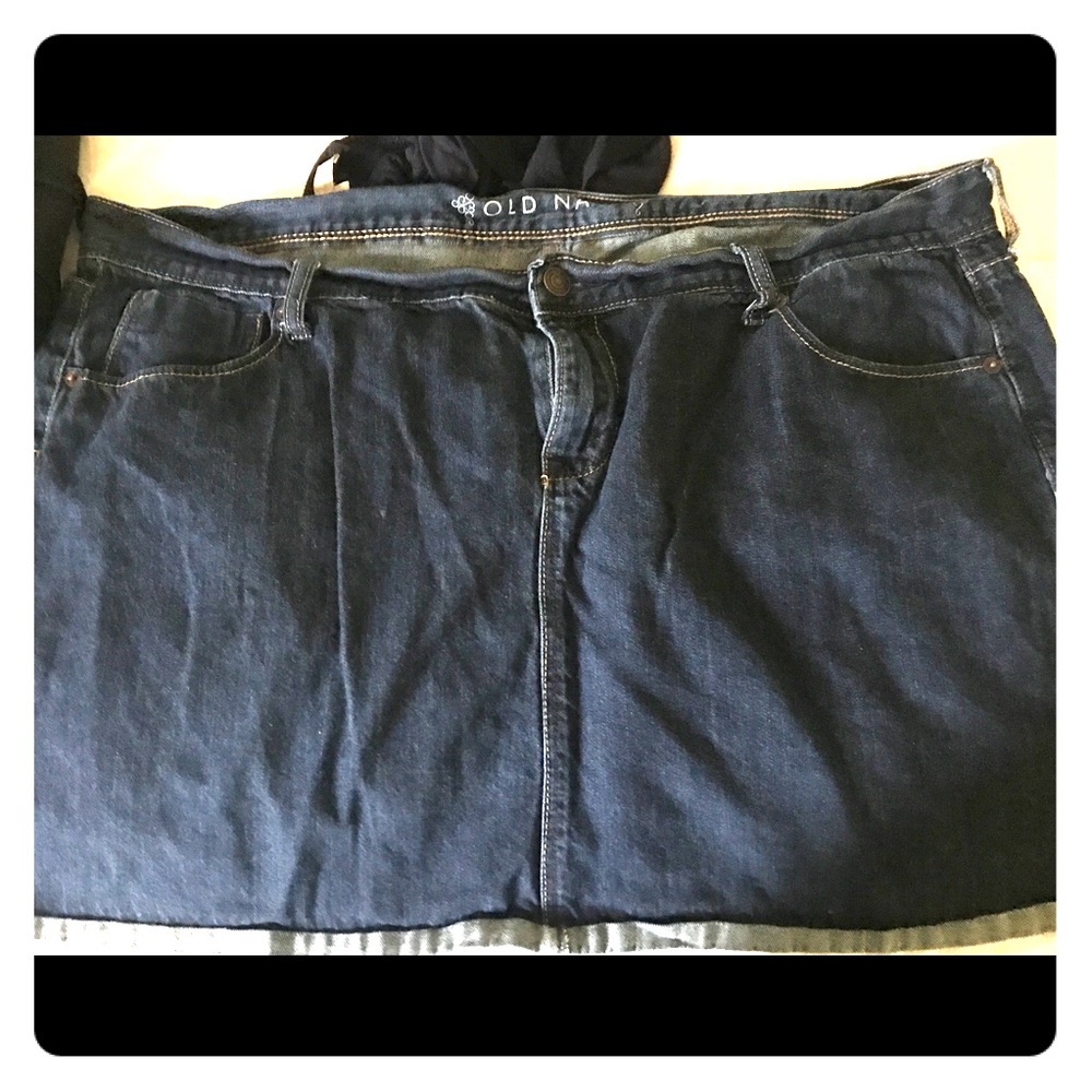 Denim skirt